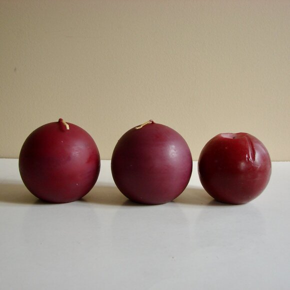 Partylite 3 Round Ball Candles Raspberry Cranberry 2 are BRAND NEW IN BOX NIB - Picture 1 of 6